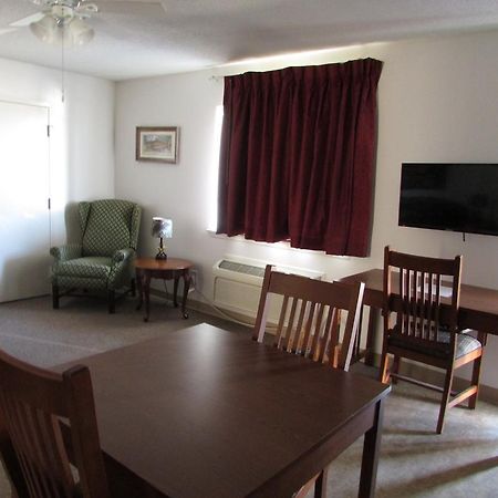 Douglas Inn & Suites, Blue Ridge, Ga Екстериор снимка