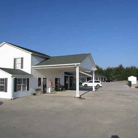 Douglas Inn & Suites, Blue Ridge, Ga Екстериор снимка
