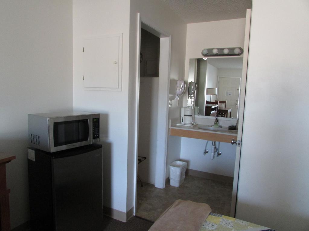 Douglas Inn & Suites, Blue Ridge, Ga Екстериор снимка