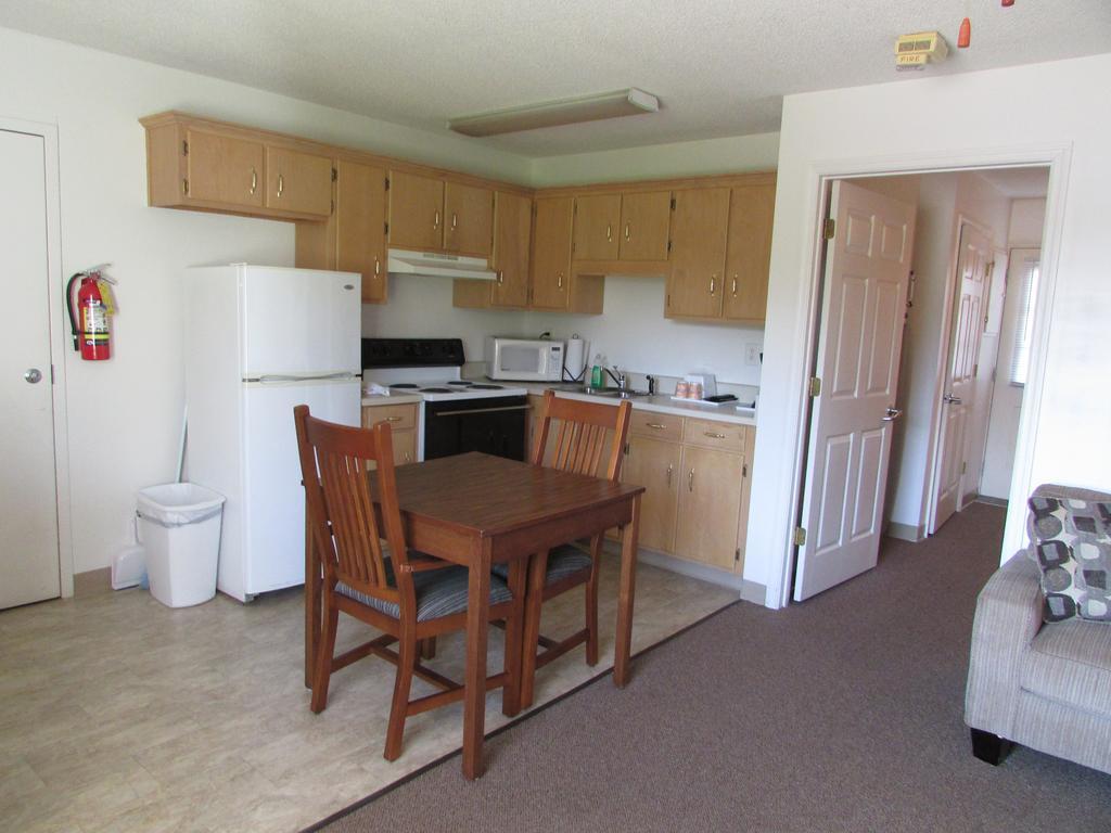 Douglas Inn & Suites, Blue Ridge, Ga Екстериор снимка