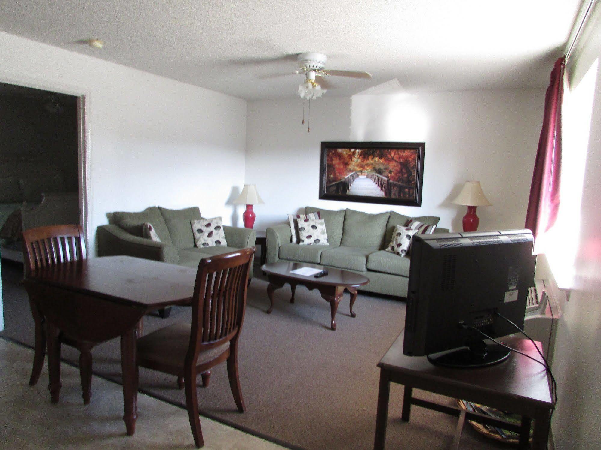 Douglas Inn & Suites, Blue Ridge, Ga Екстериор снимка