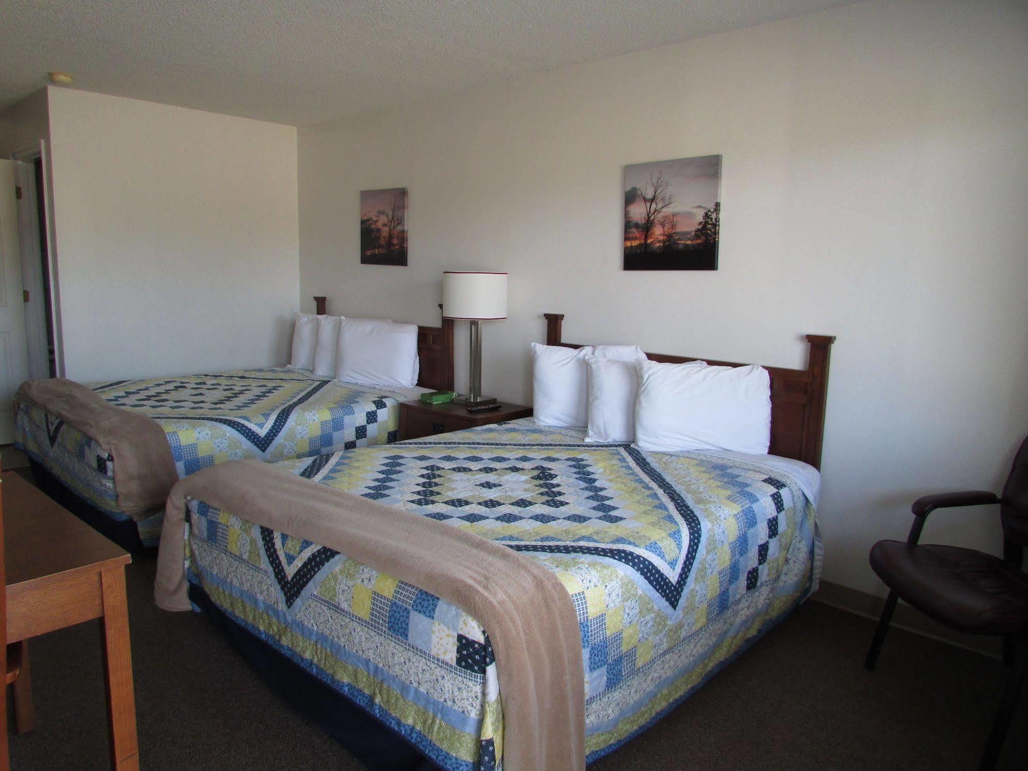 Douglas Inn & Suites, Blue Ridge, Ga Екстериор снимка