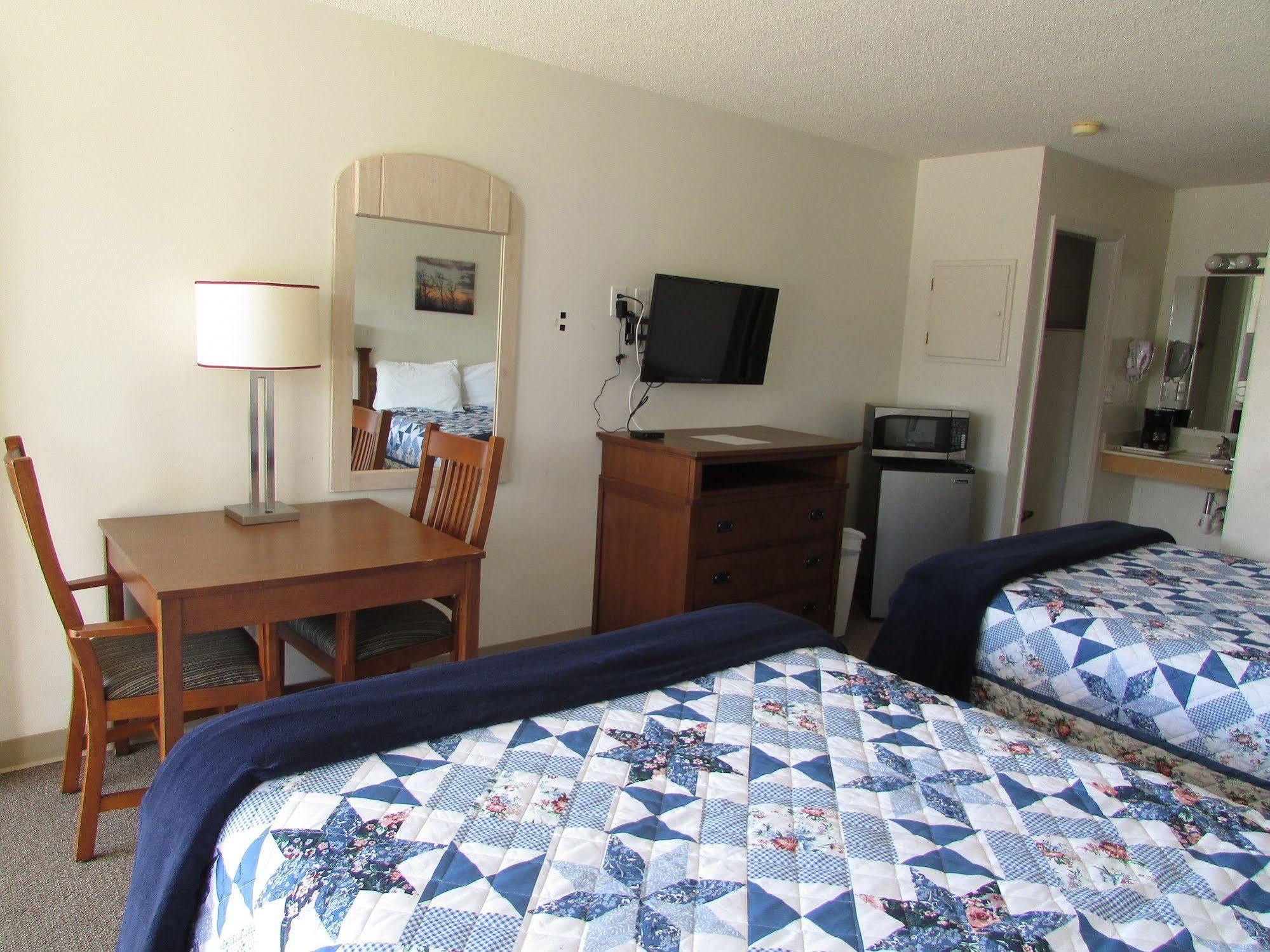 Douglas Inn & Suites, Blue Ridge, Ga Екстериор снимка